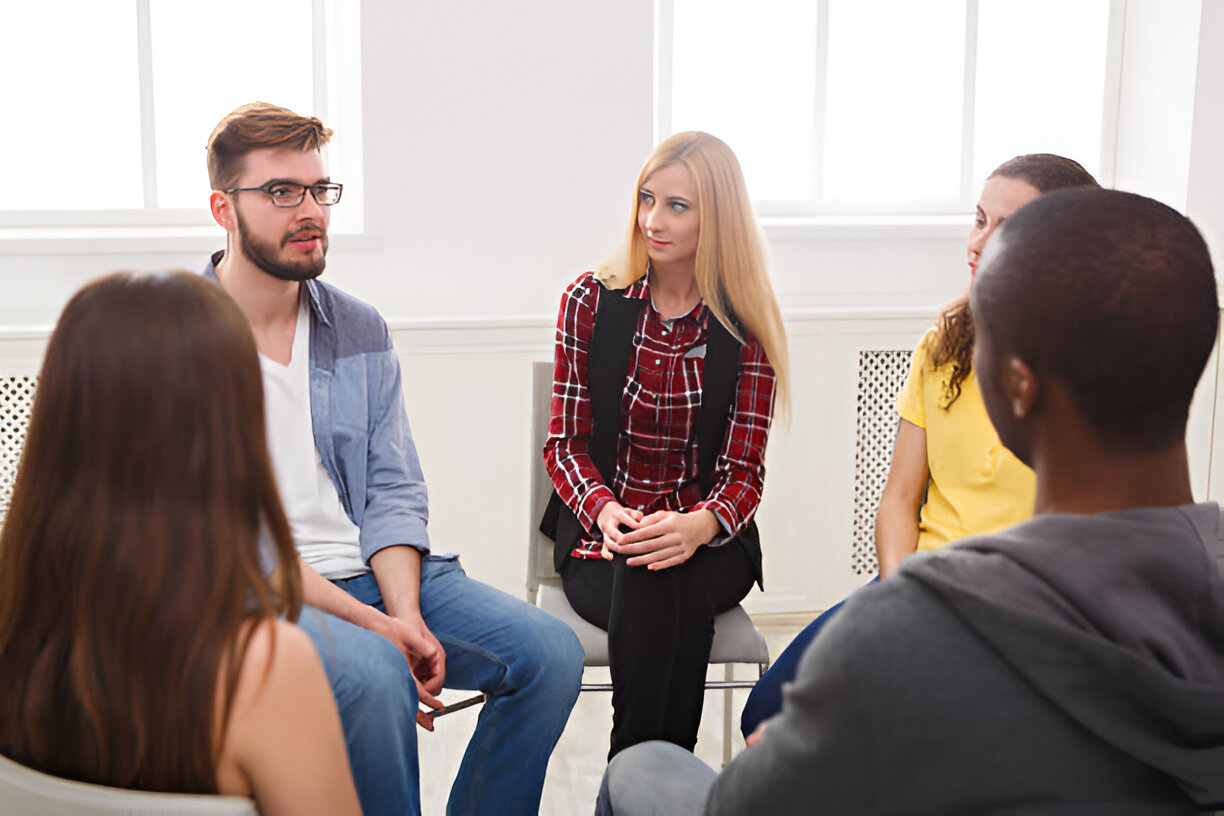 How the “Functioning” Lie Cracks Substance Use Detox in Virginia
