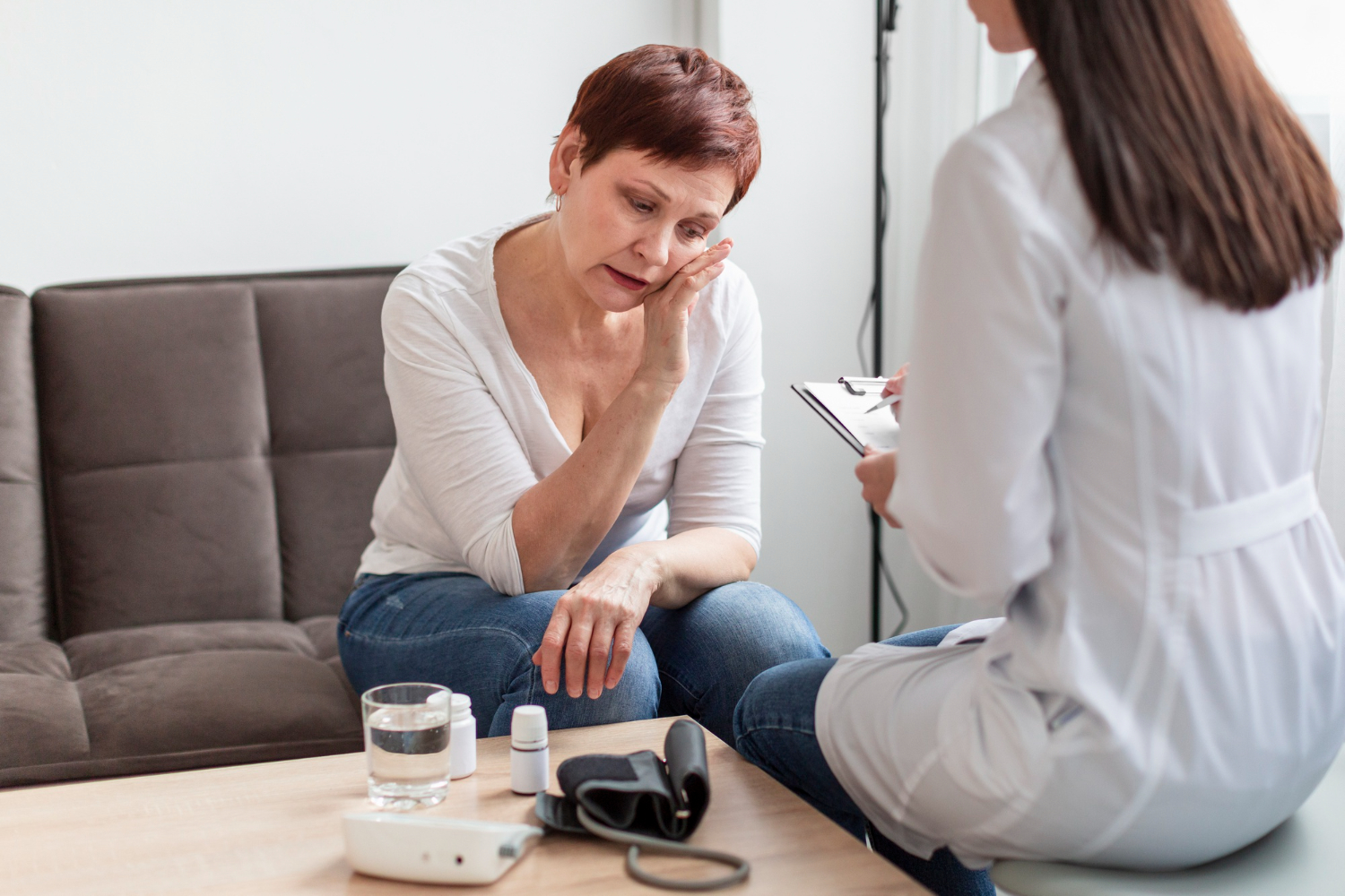 How Clinicians Help Young Adults Stabilize in Alcohol Addiction Treatment